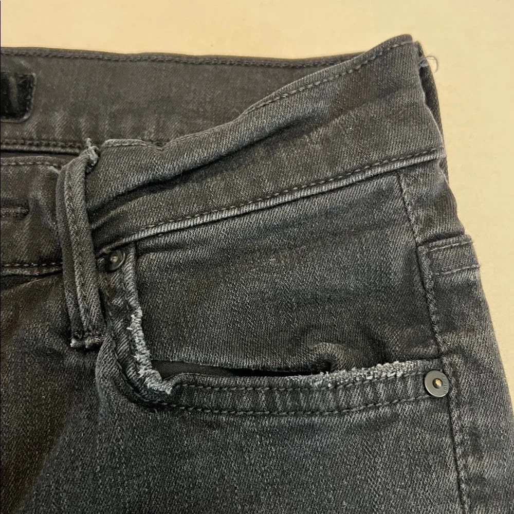 MOTHER THE MID RISE DAZZLER ANKLE BLACK JEANS IN NOT GUILY WASH SIZE 25